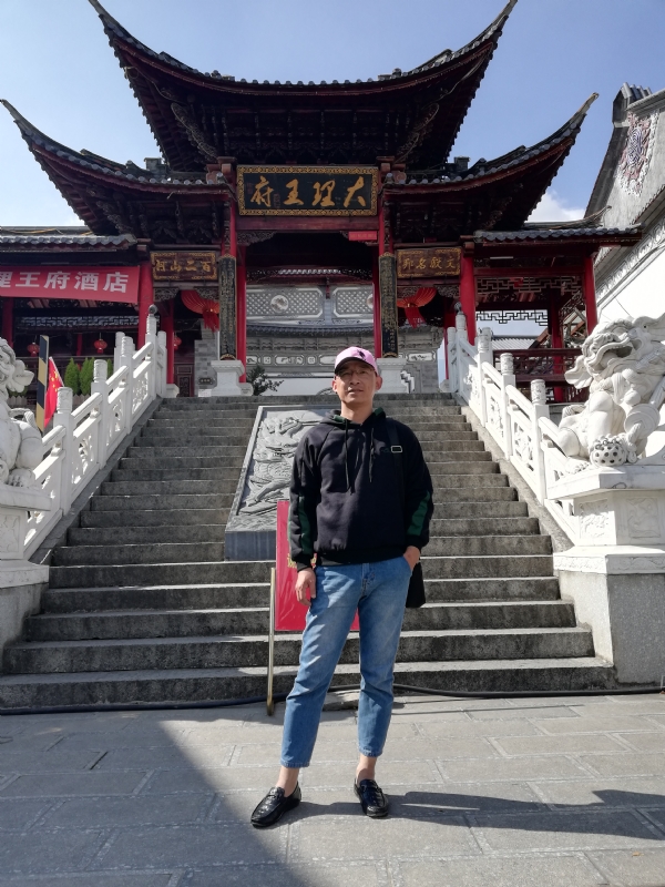 旧事离人的第一张照片--云南上门女婿服务网