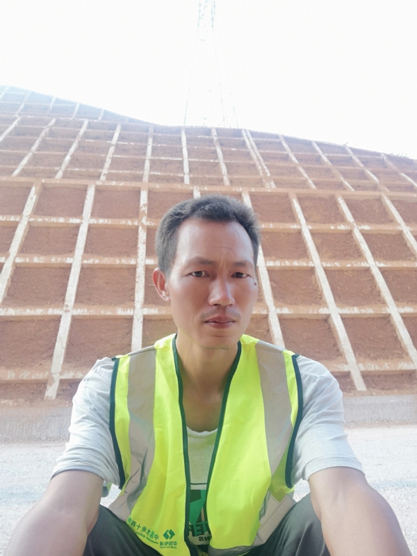 哥们的第一张照片--云南上门女婿服务网