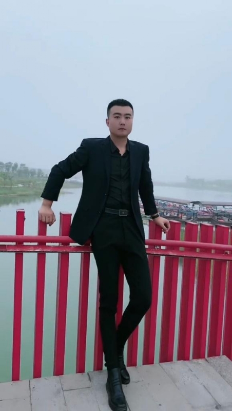 Albert的第一张照片--云南上门女婿服务网