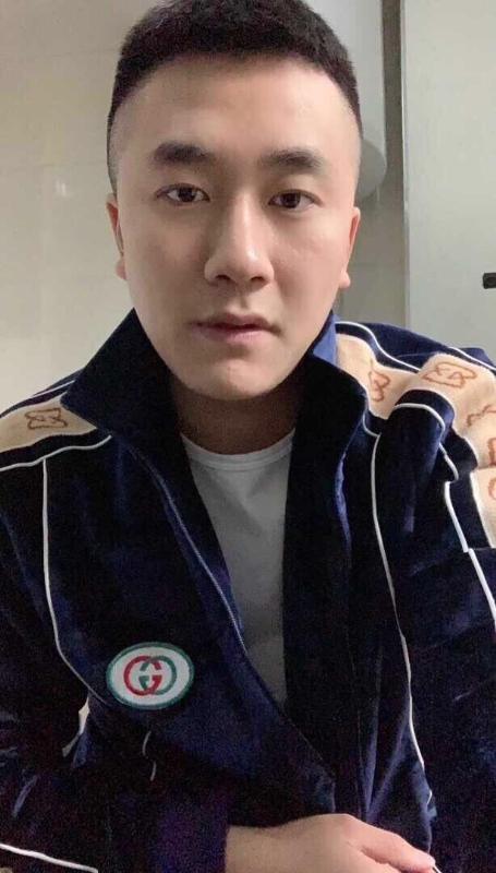 凌毅的第一张照片--云南上门女婿服务网